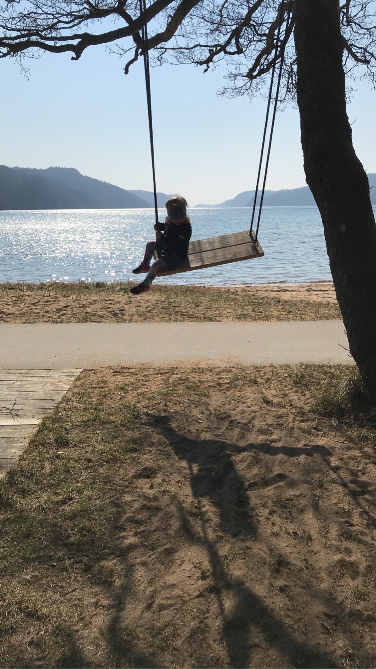 4D0D9B2B 24C5 48B0 BE6C F2659F24B7A3